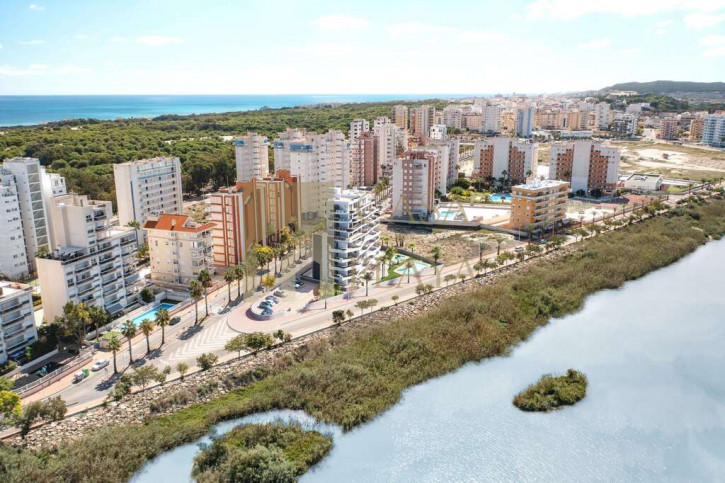 Mieszkanie Sprzedaż Guardamar del Segura, Alicante Avinguda del Port 2